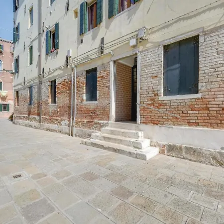 Casa Santa Ternita *